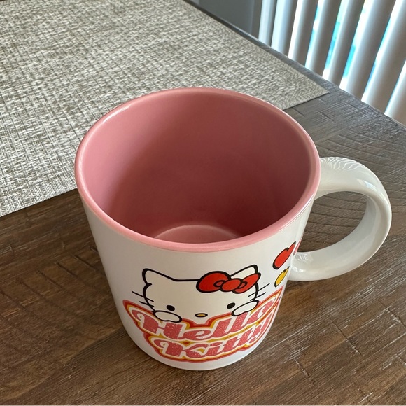 Silver Buffalo Hello Kitty Peeking Name Hearts Glitter Ceramic Mug, 20 Ounces - Picture 3 of 4